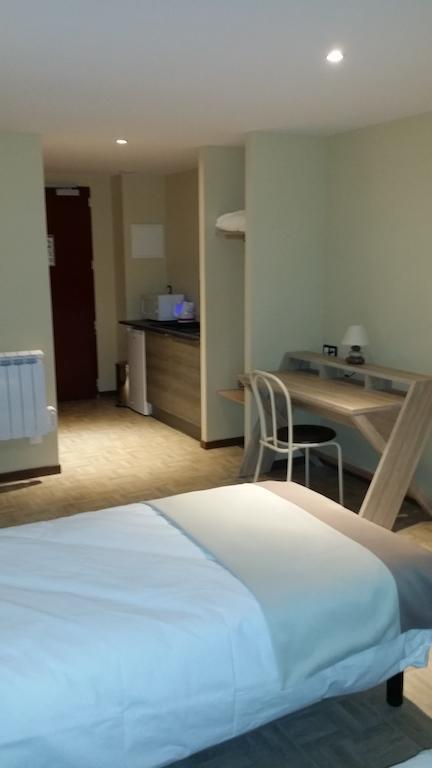 La Pause Hotel Evreux Phòng bức ảnh