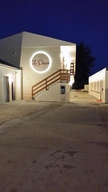 La Pause Hotel Evreux Ngoại thất bức ảnh