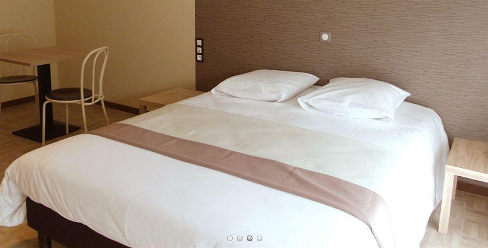 La Pause Hotel Evreux Ngoại thất bức ảnh