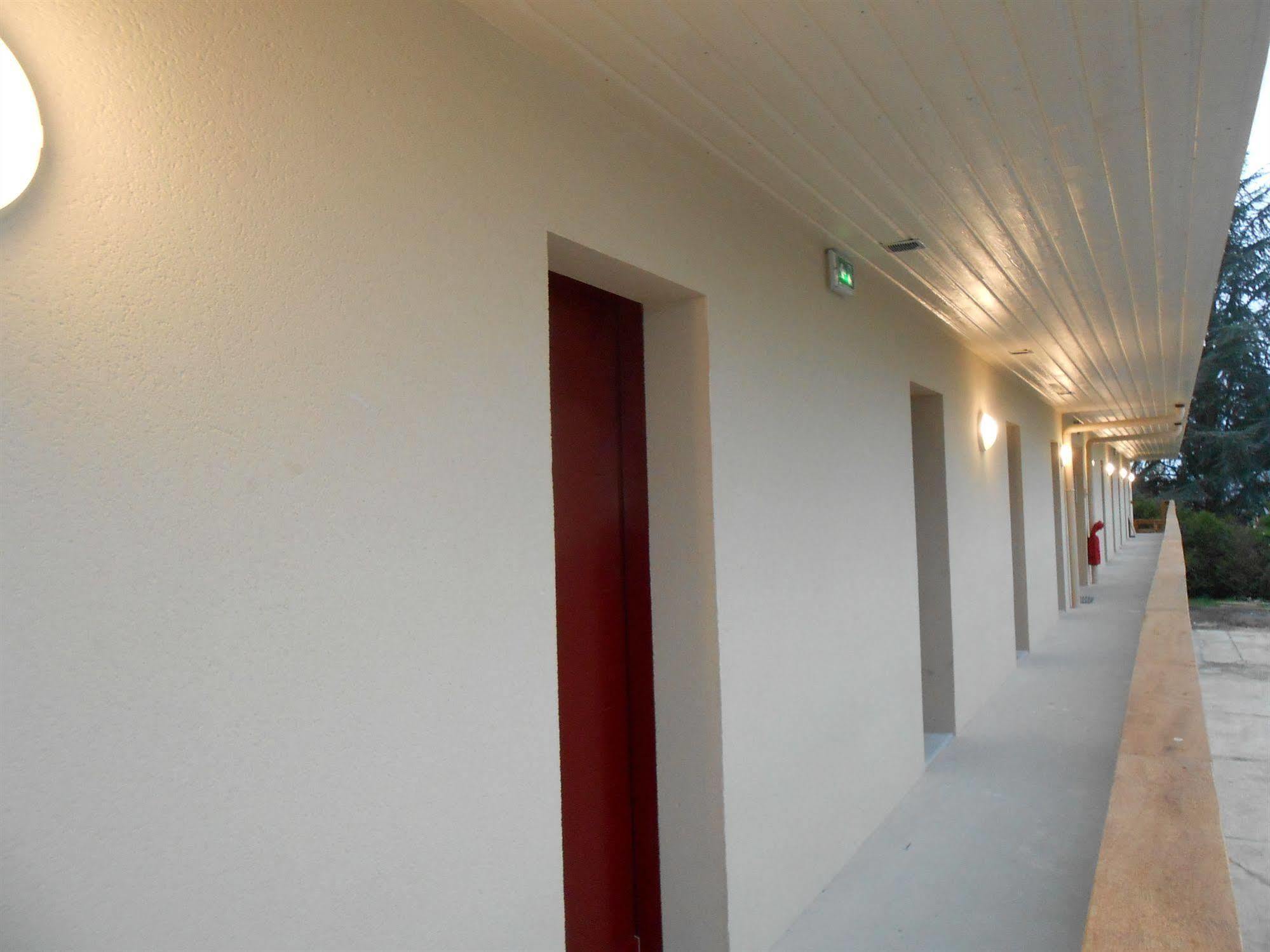 La Pause Hotel Evreux Ngoại thất bức ảnh