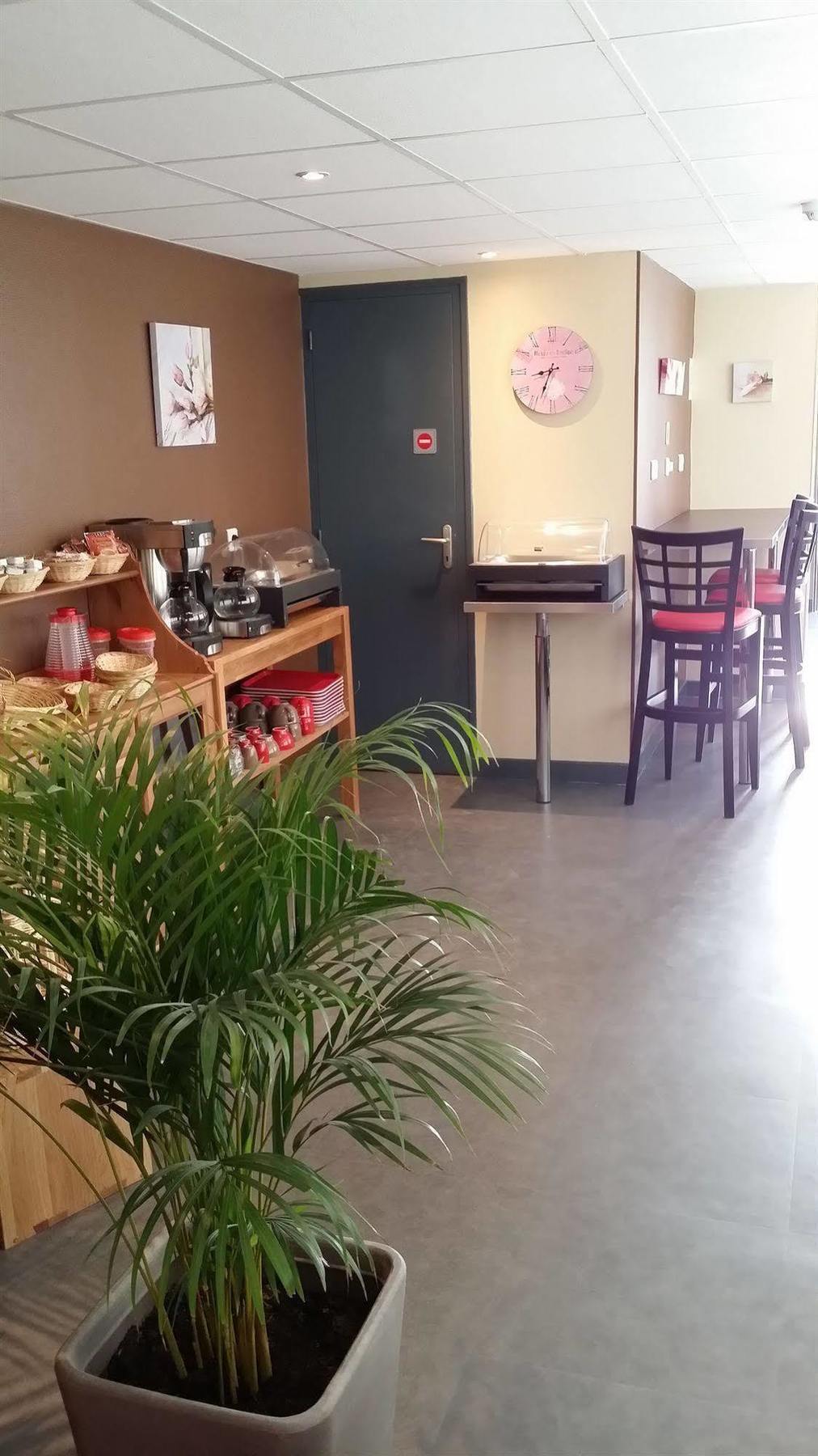 La Pause Hotel Evreux Ngoại thất bức ảnh